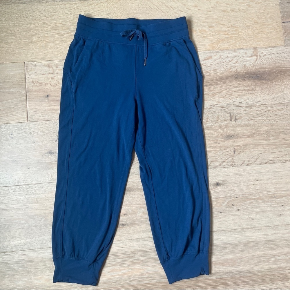 Lululemon Ready to Rulu High-Rise Cropped Blue Jogger  Sz 8 *L23